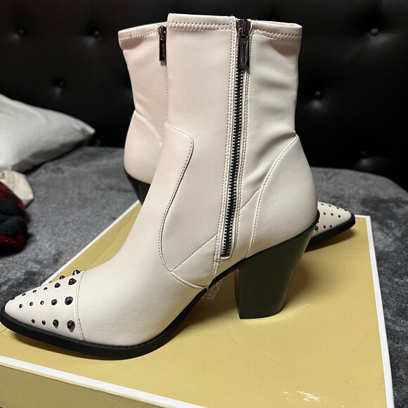 Michael Kors - Dover Studded Leather Heeled Booties - Picture 4 of 11